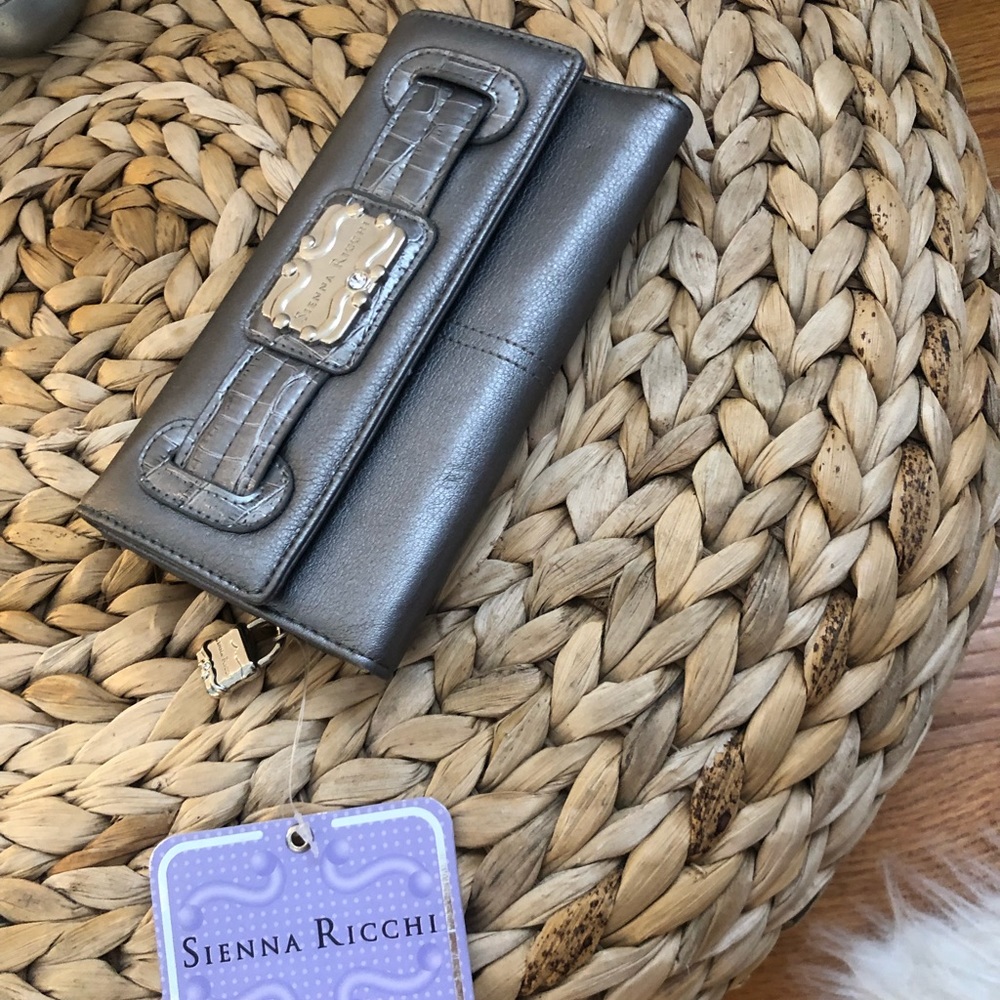 sienna ricchi clutch with tags!!!!